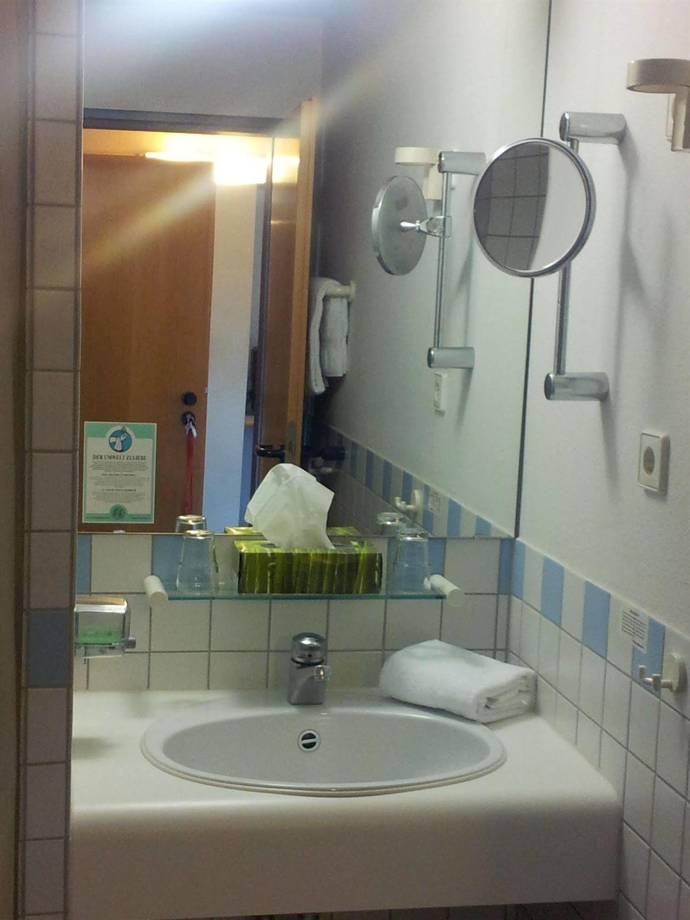 Loewen Hotel Arian Allmersbach im Tal Exterior foto